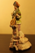 Фарфоровая статуэтка "Кавалер с мандолиной"