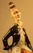 Фарфоровая статуэтка "Клоун во фраке"