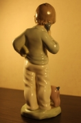 Фарфоровая статуэтка "Малыш" NAO